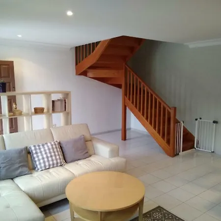 アパート Lovely House In The Area Of ラ・オロタバ