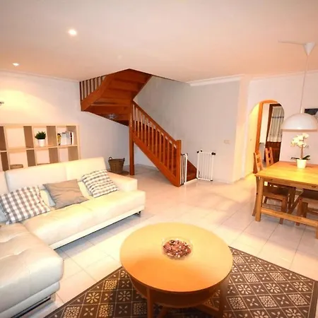 Lovely House In The Area Of